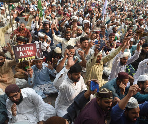 Pak-court-acquits-Christian-woman-with-capital-punishment-protest-across-the-country