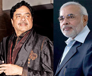Shatrughan-Sinhas-pinch-of-such-late-PM-Modi-in-the-film-festival