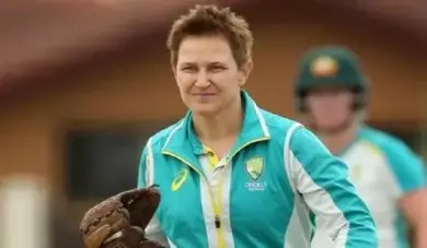 निश्चके आस्ट्रेलिया की महिला क्रिकेट टीम की मुख्य कोच नियुक्त