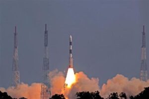 ISRO launched 9 satellites simultaneously, a special satellite for Bhutan also went into space