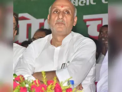 Rift in RJD over support to minister on Ram Charit Manas controversy