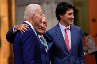 Trudeau and Biden arrive in Mexico City to attend "Three Amigos" summit