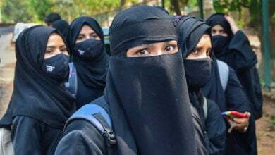 Controversy over banning burqa-clad girl students from entering college