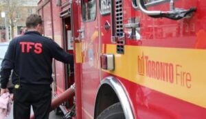One dead in cell tower fire in downtown Toronto