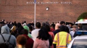 A six-year-old child shot a teacher in an American school, the school will remain closed for the whole week