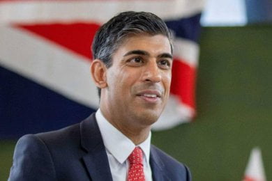 UK PM Rishi Sunak fined £100 by police