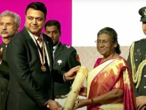 President honored Polish expatriate Indian Amit Lath