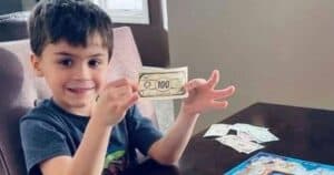 6-year-old's takeaway bill hits $1,000