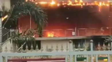 Bullies shot 5 people, enraged villagers burnt houses and vehicles, destroyed property worth crores