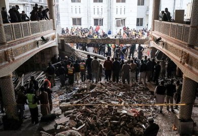 Death toll in Pakistan mosque blast rises to 93