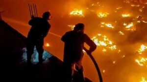 Fierce fire in Indonesia's oil depot, 17 killed so far
