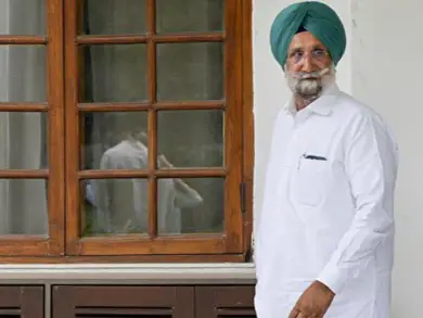 Sukhjinder Randhawa trapped by making objectionable remarks on PM Modi, court orders to register case