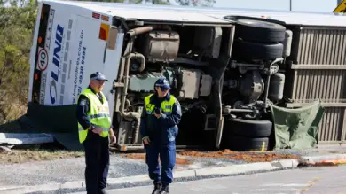 Terrible accident in Australia, bus returning from marriage ceremony crashed, 10 people died painfully