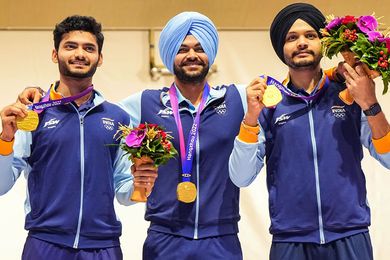 Hangzhou: Gold medal winning Indian team shooters Sarabjot Singh, Arjun Singh Cheema and Shiva Narwal pose for photographs during presentation ceremony of the men's 10m air pistol event at the 19th Asian Games, in Hangzhou, China, Thursday, Sept. 28, 2023. (PTI Photo/Shailendra Bhojak) (PTI09_28_2023_000091B)