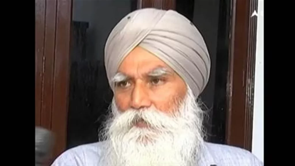 Amritpal's father stopped at Amritsar airport, sent back home after questioning