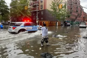 Flood-havoc-in-New-York