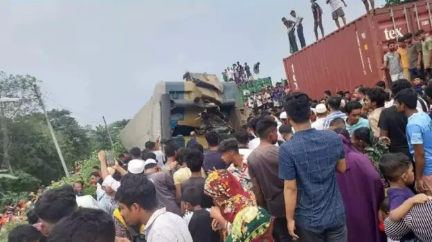 bangladesh-train-accident