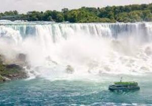 Indian-origin girl dies after falling in Niagara Falls